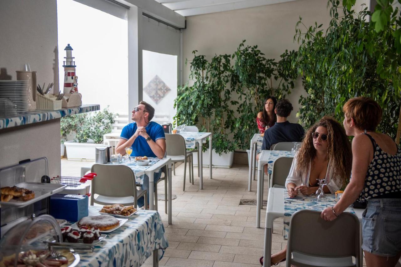 La Nicchia Hotel ซานวิโต โลคาโป ภายนอก รูปภาพ