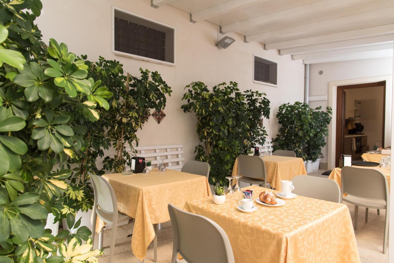 La Nicchia Hotel ซานวิโต โลคาโป ภายนอก รูปภาพ